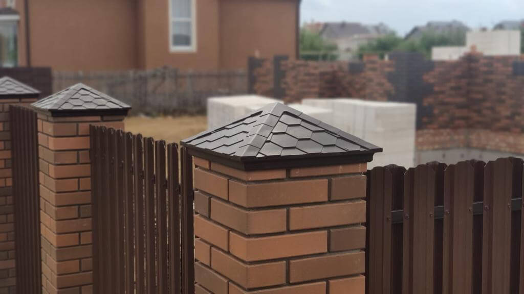 Колпак Zking Эверест Коричневый на столб 1.5х1.5 кирпича (390х390мм) в Раменском фото