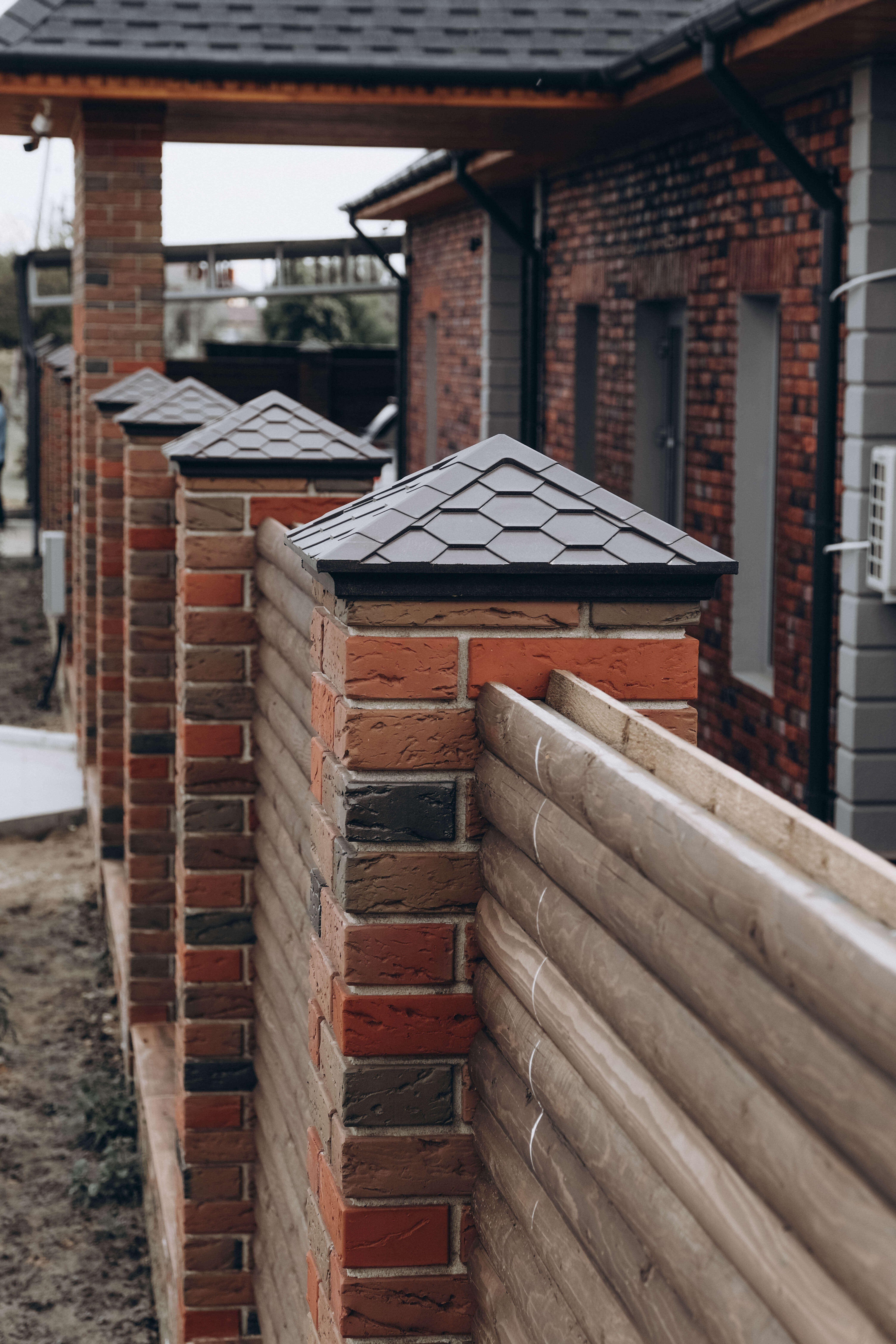 Колпак Zking Эверест Коричневый на столб 1.5х1.5 кирпича (390х390мм) в Раменском фото